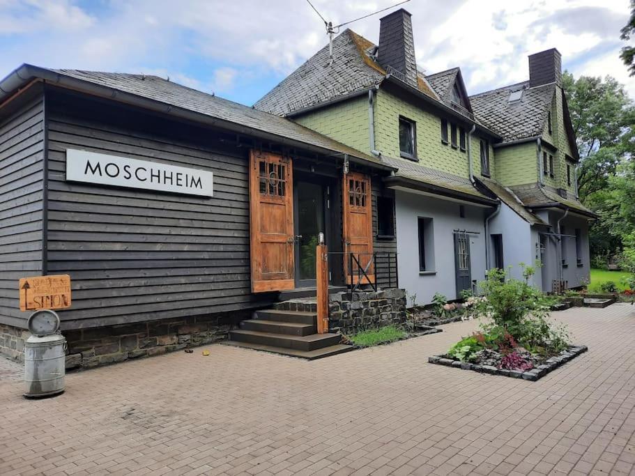 Moschheim Lokschuppen Im Alten Bahnhof Industrial Style מראה חיצוני תמונה